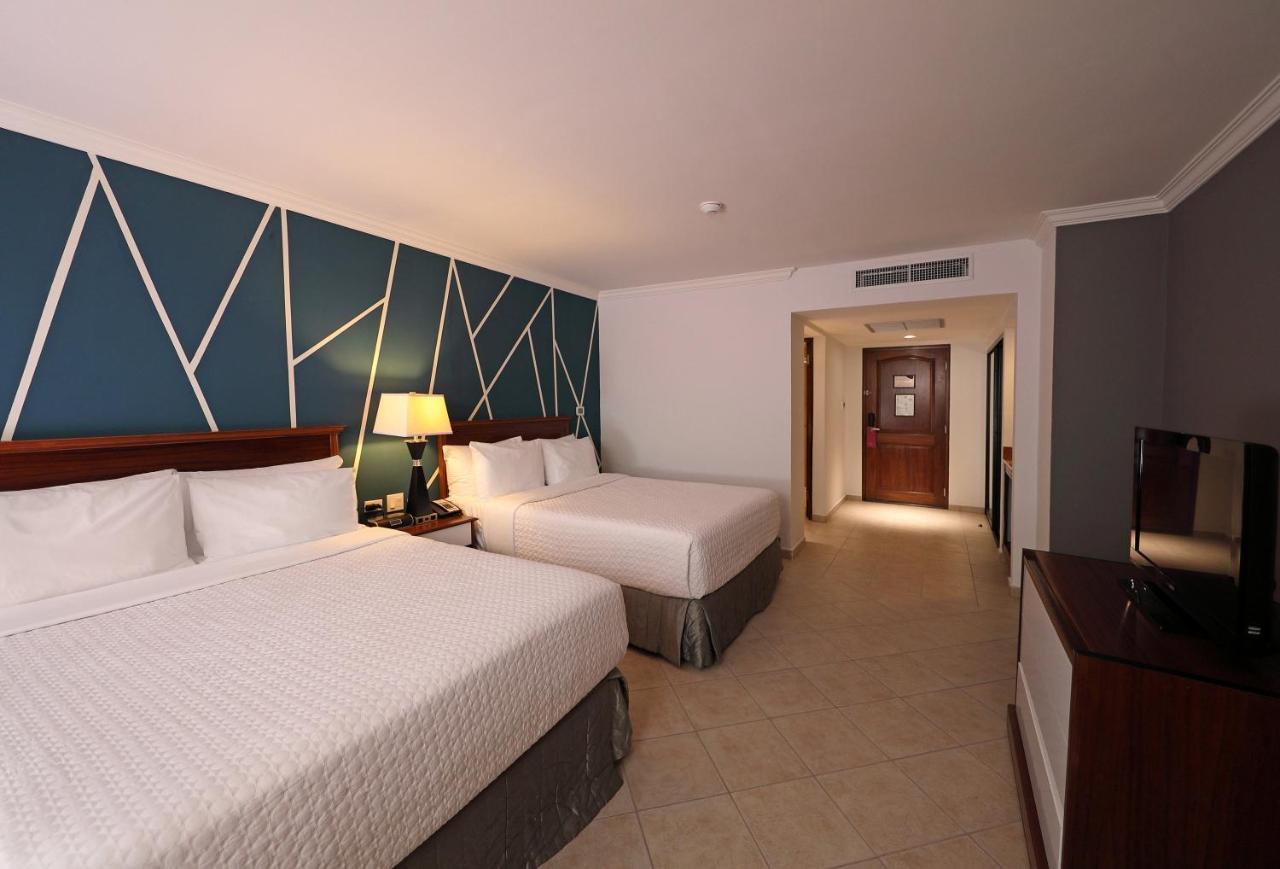Hotel Crowne Plaza Panama By Ihg Exterior foto